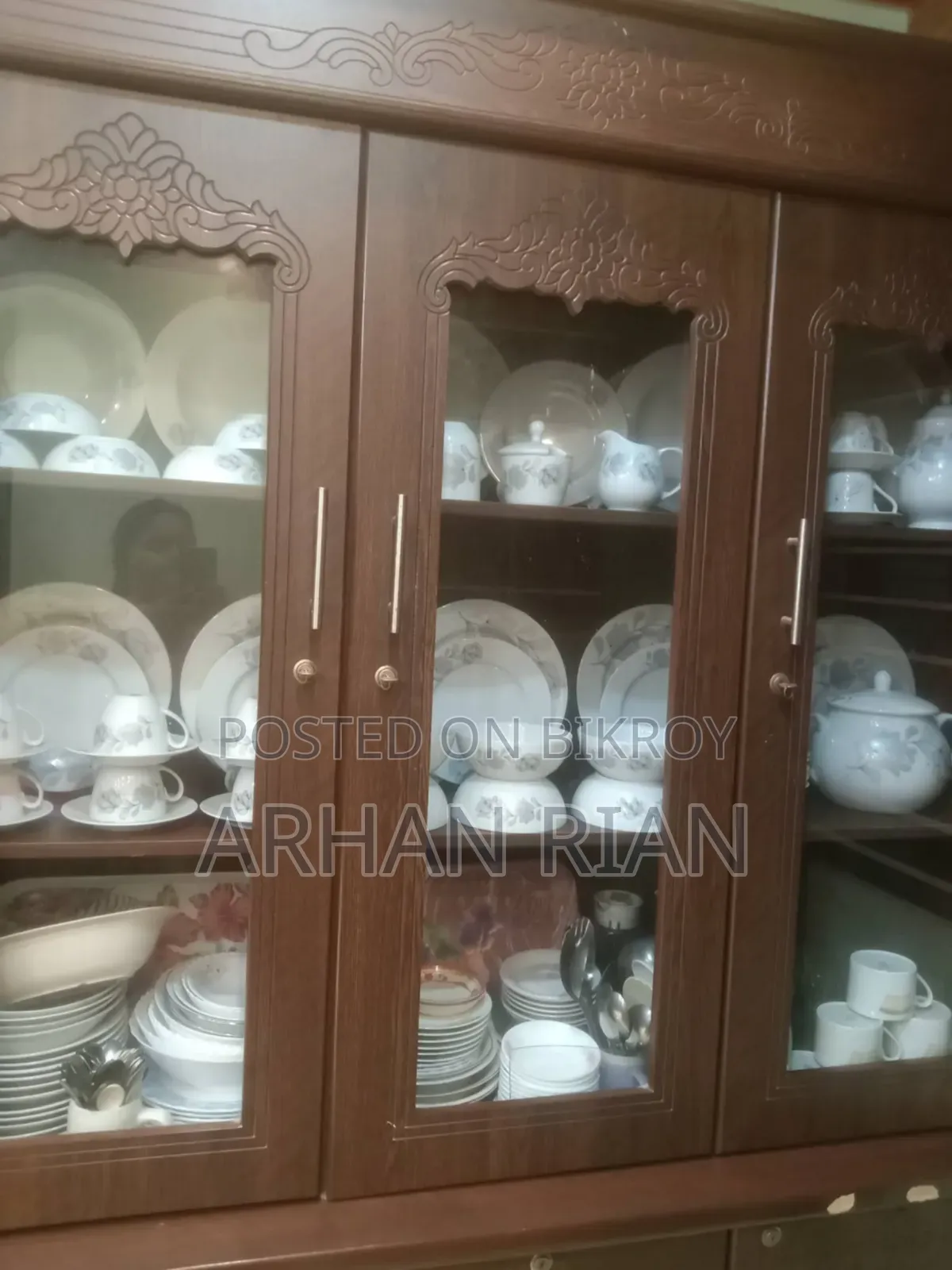 Furniture Dresing Table and Cabinet