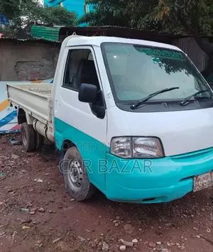 নিসান ডেলিভারি ভ্যান ২০০৮