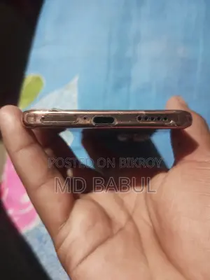 Vivo V40e 128 GB Gold