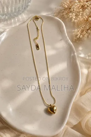 Minimal Gold-Tone Layered Necklace Collection | Elegant Stylish