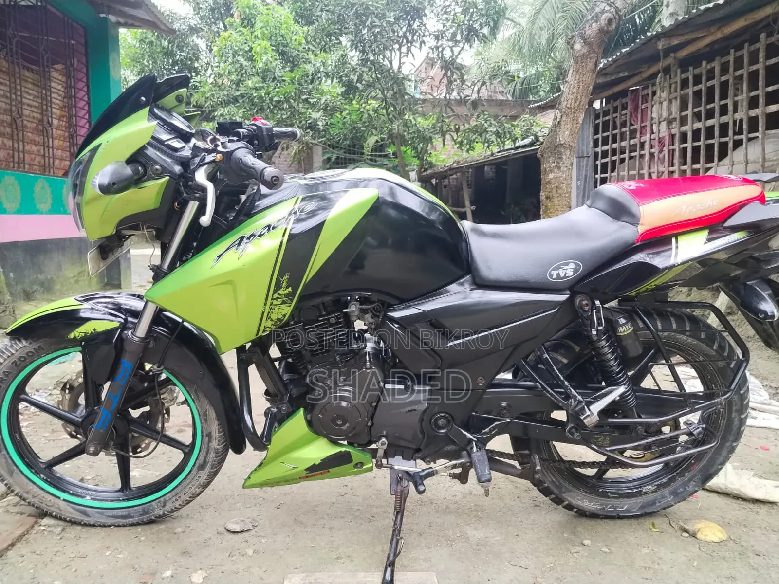 টিভিএস অ্যাপাচি আরটিআর ১৬০ ২ভি ২০১৭ সবুজ