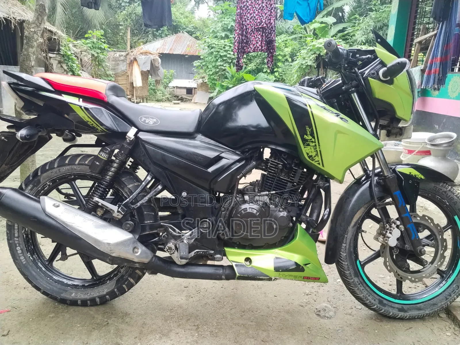 টিভিএস অ্যাপাচি আরটিআর ১৬০ ২ভি ২০১৭ সবুজ