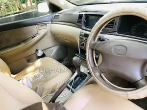টয়োটা করোল্লা ২০০৯ রৌপ্য
