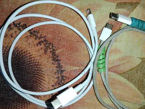 অ্যাপল ২০ওয়াট চার্জার + ২টি কেবল বিক্রি হবে