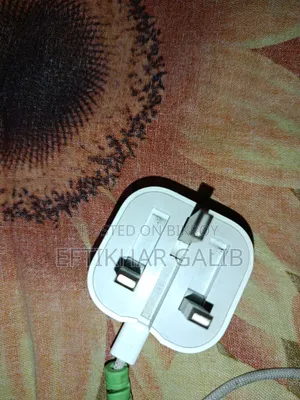 অ্যাপল ২০ওয়াট চার্জার + ২টি কেবল বিক্রি হবে