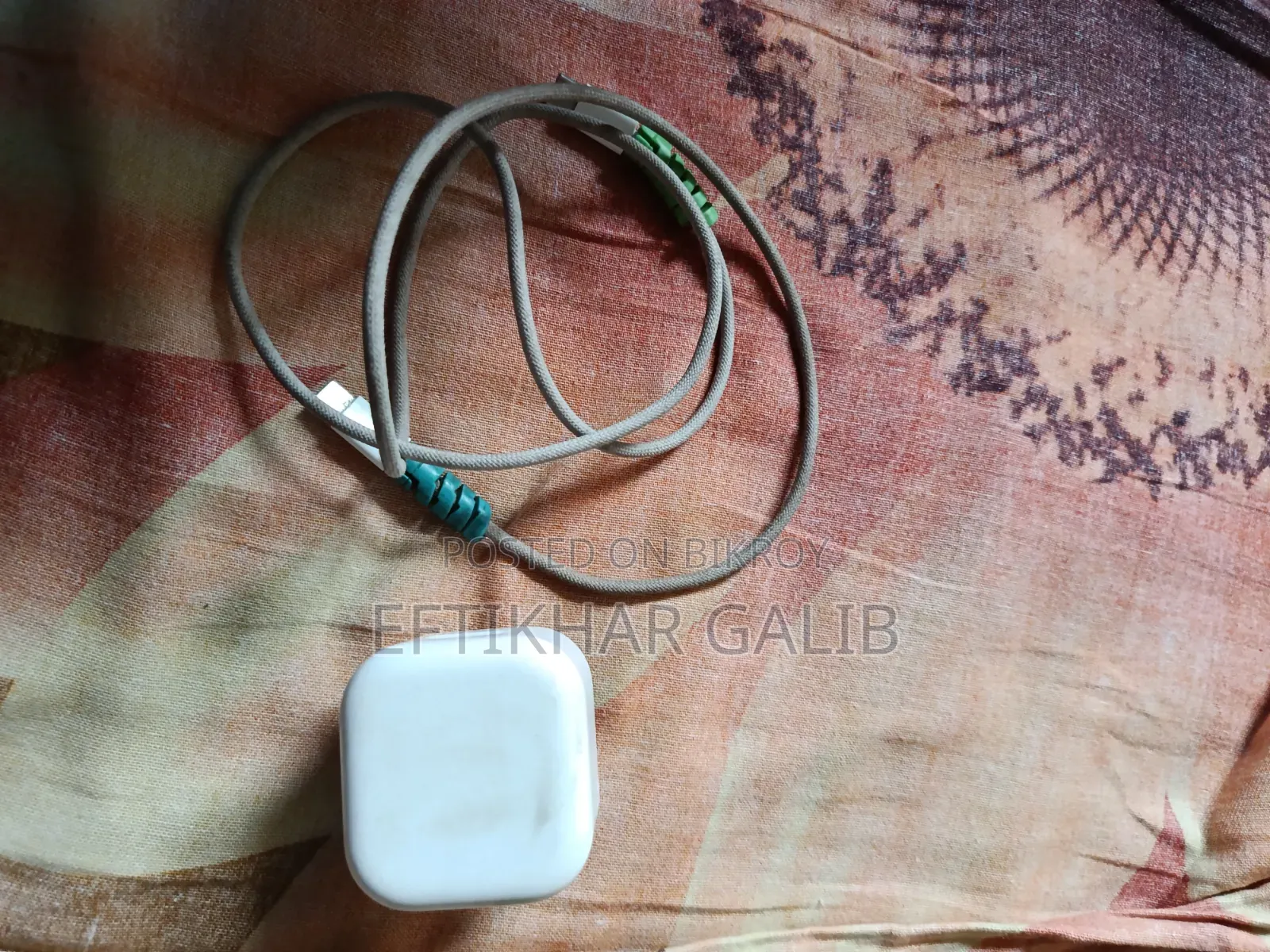 অ্যাপল ২০ওয়াট চার্জার + ২টি কেবল বিক্রি হবে