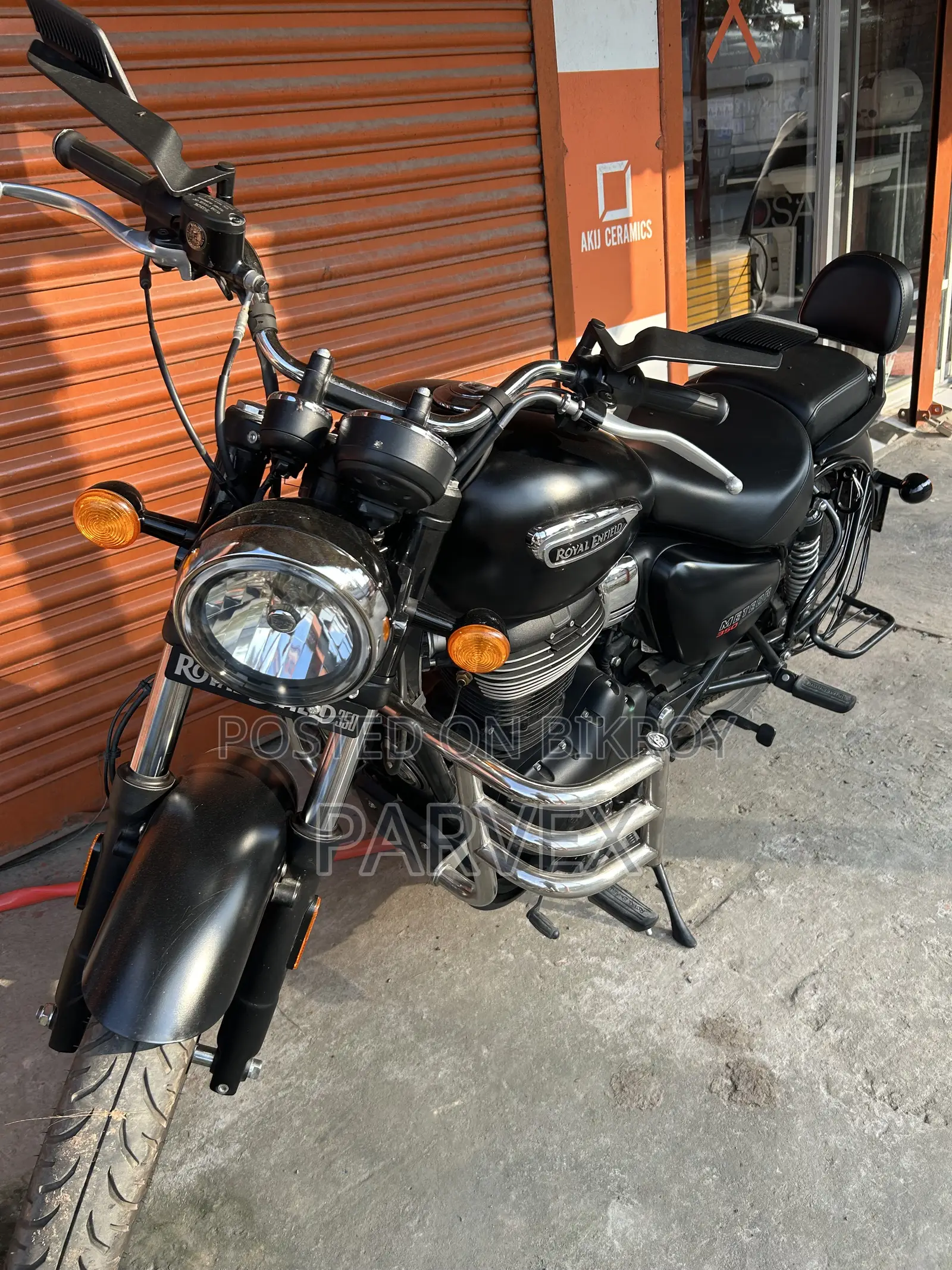 Royal Enfield Meteor 350 2025 Black