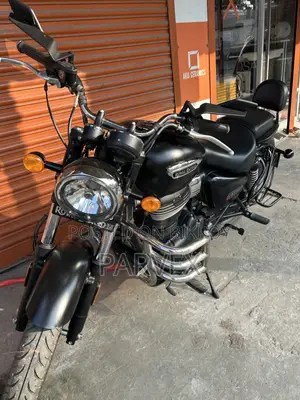 Royal Enfield Meteor 350 2025 Black