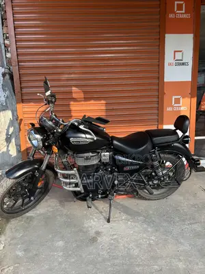 Royal Enfield Meteor 350 2025 Black