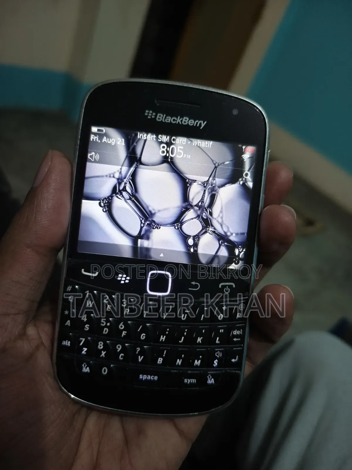 New BlackBerry Bold Touch 9900 8 GB Black