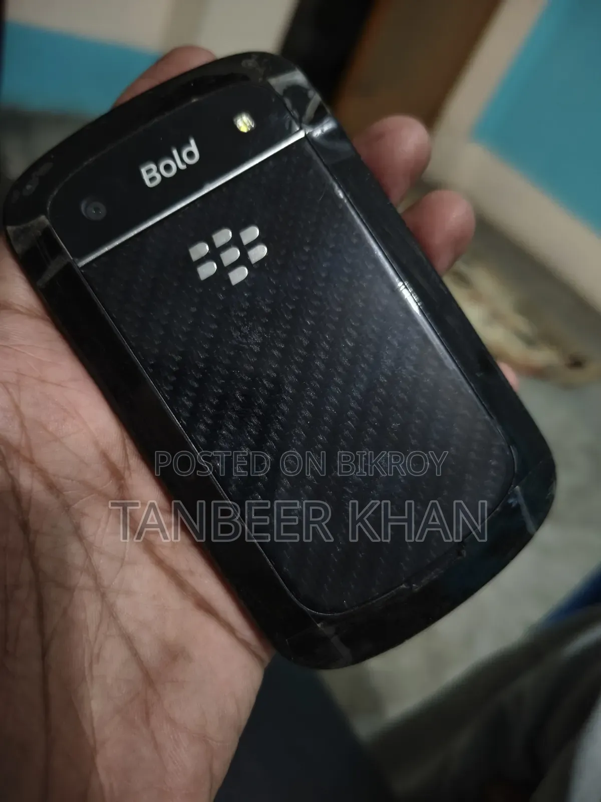New BlackBerry Bold Touch 9900 8 GB Black