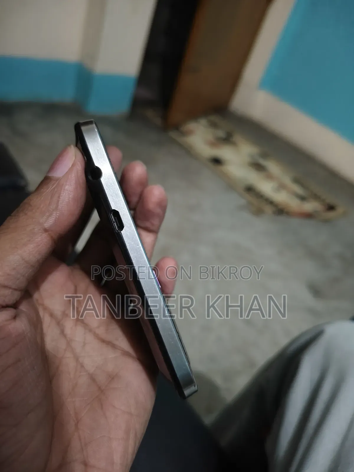 New BlackBerry Bold Touch 9900 8 GB Black