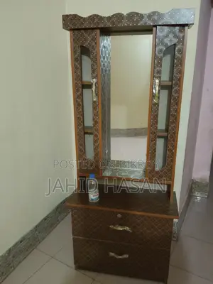 5x7 Feet Bed and One Dressing Table in Good Condition for Sale