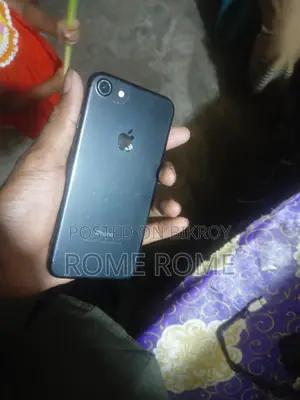 Apple iPhone 7 32 GB Black