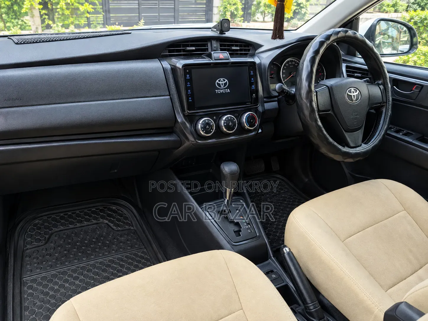 টয়োটা এক্সিও ১.৫ এক্স ২ডব্লিউডি ২০১৫ সাদা