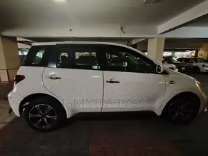 Toyota IST 2004 White