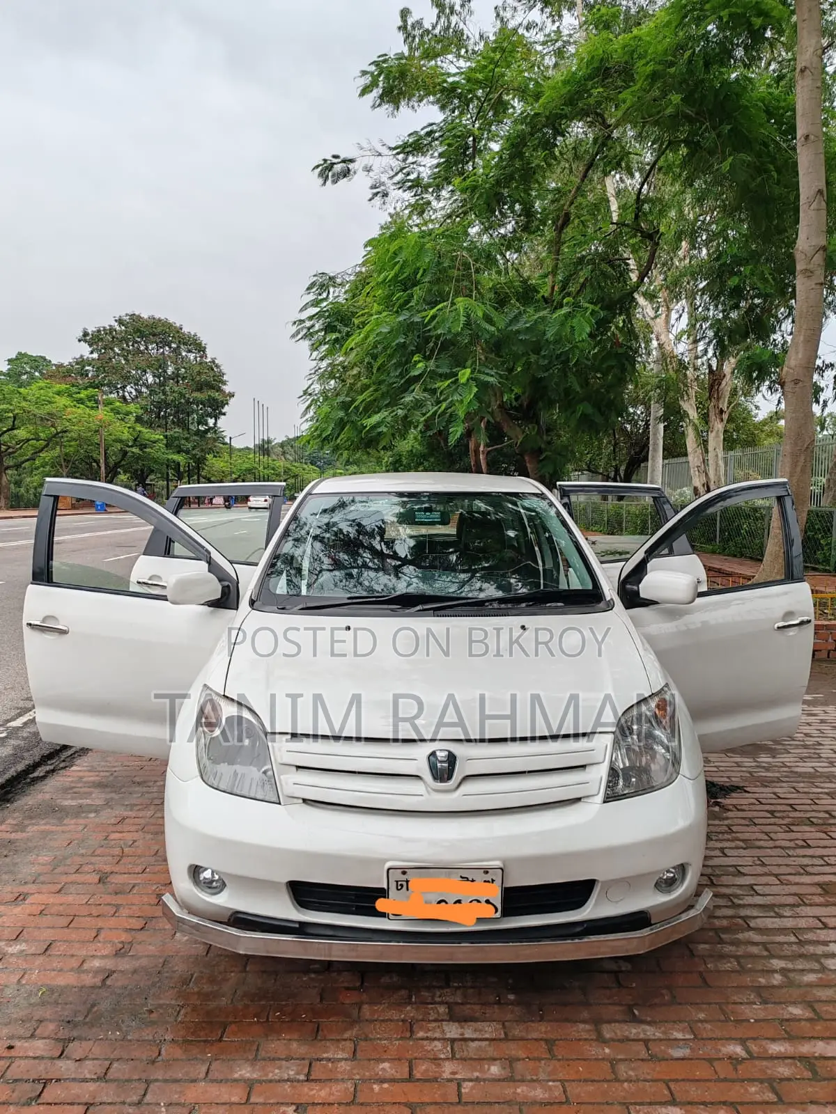 Toyota IST 2004 White