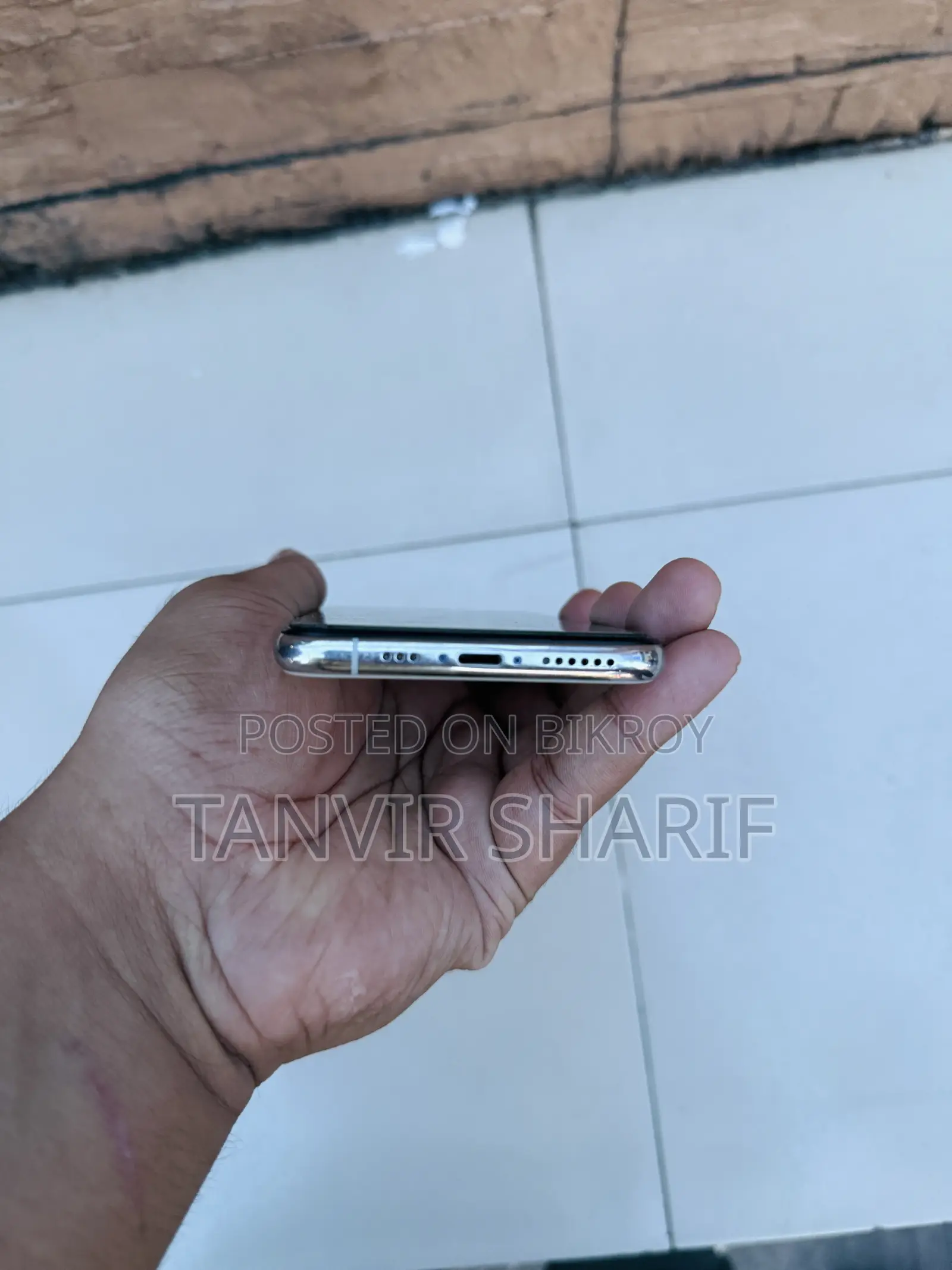 অ্যাপল আইফোন ১১ প্রো ৬৪ জিবি হোয়াইট