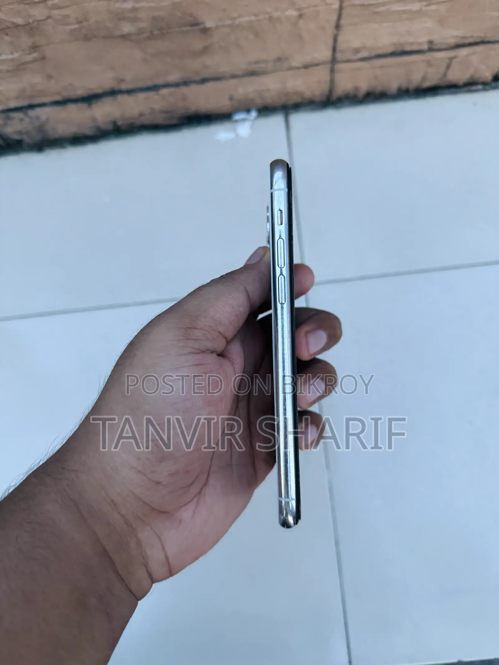 অ্যাপল আইফোন ১১ প্রো ৬৪ জিবি হোয়াইট