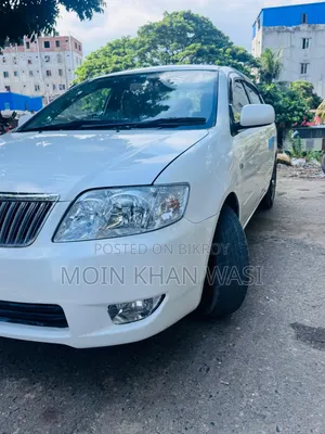 টয়োটা করোলা ২০০৪ পার্ল
