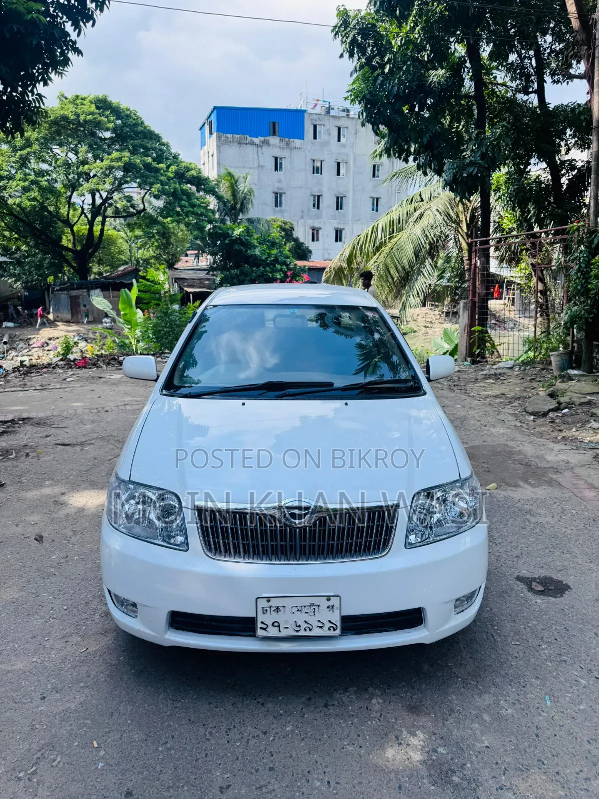 টয়োটা করোলা ২০০৪ পার্ল