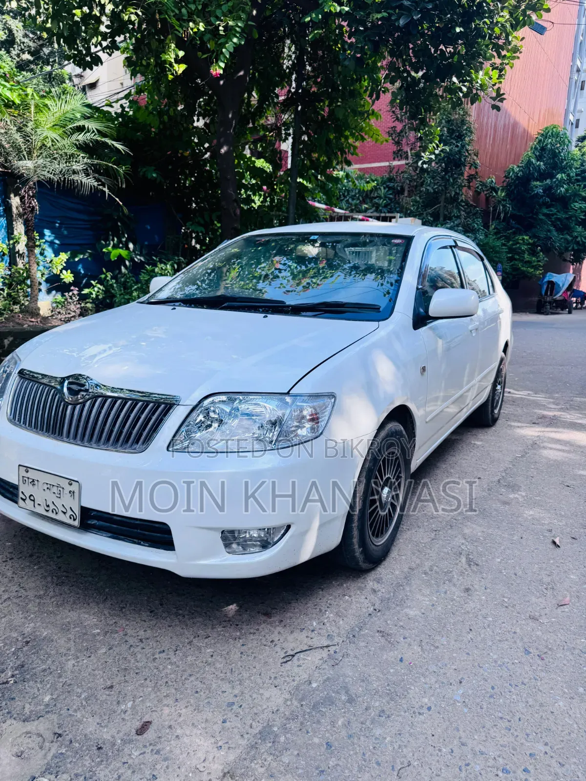 টয়োটা করোলা ২০০৪ পার্ল