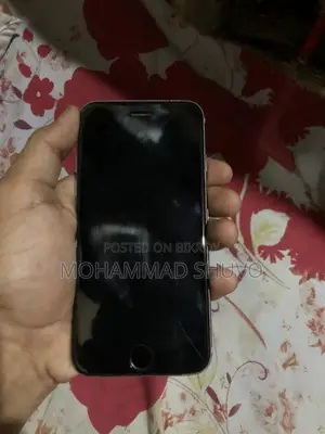 অ্যাপল আইফোন ৬এস ৩২ জিবি সিলভার