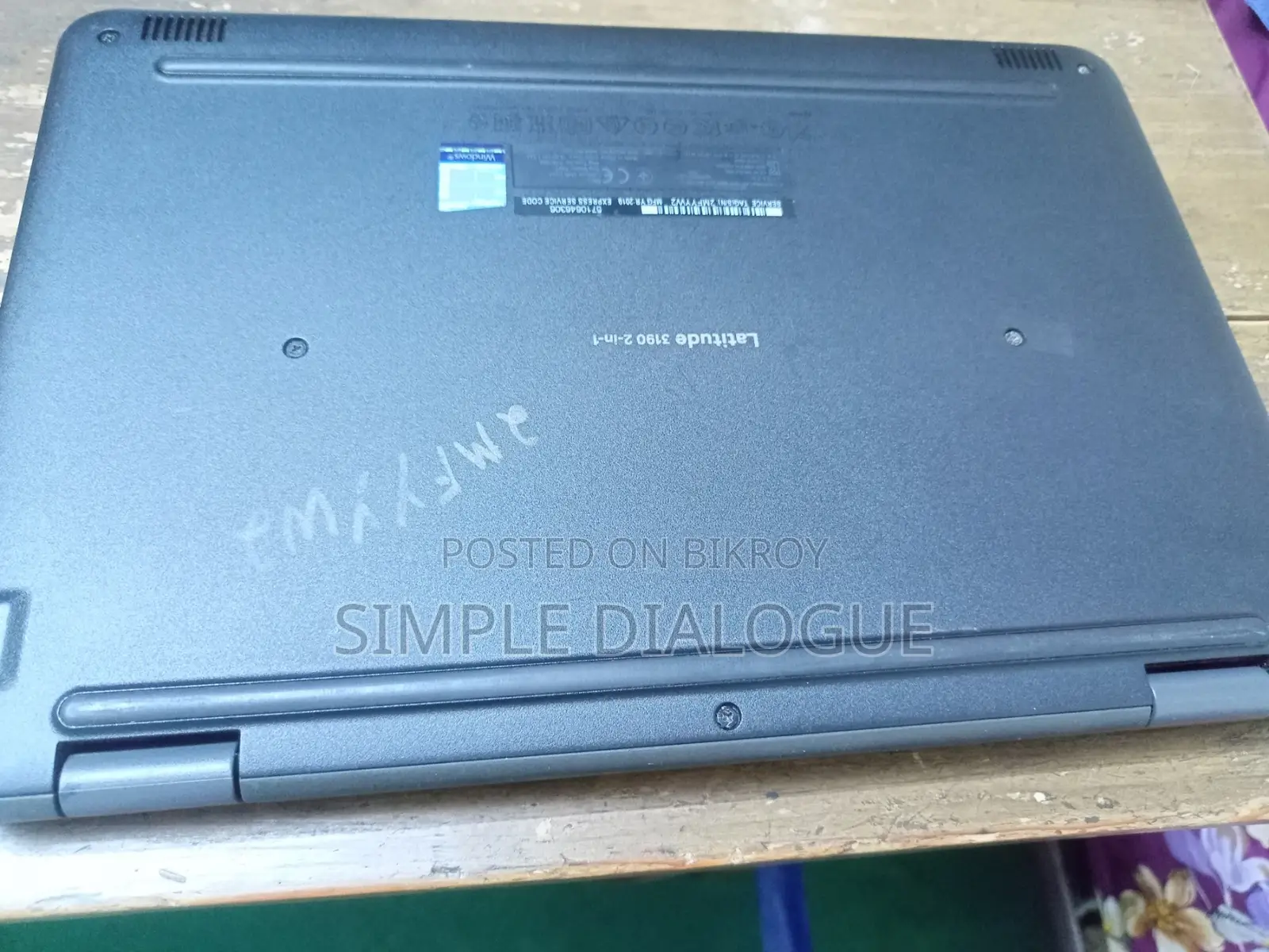 Laptop Dell Latitude 3190 2-in-1 8GB Intel Pentium SSD 128GB