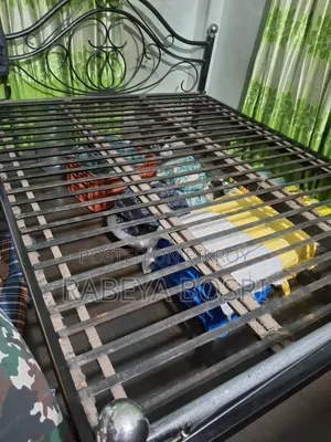 For Sale: Single Metal Bed - Good Condition