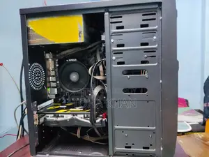 Desktop Computer 8GB AMD Ryzen 5 SSD 256GB