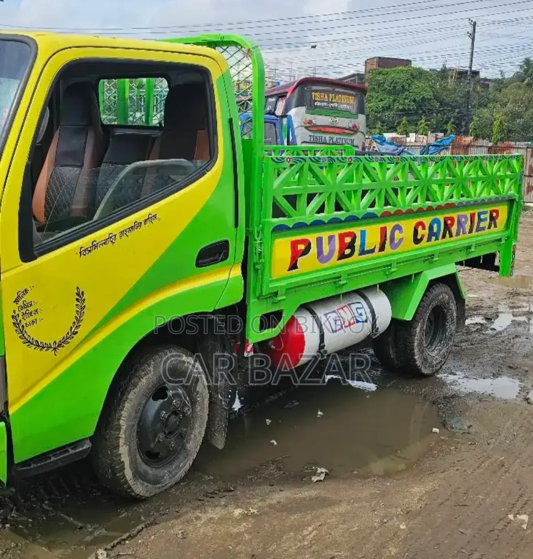 Toyota Pickup Single Cabin 2005