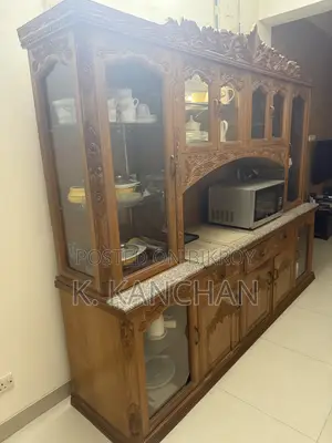 বার্মা সেগুন কাঠের কারুকাজ করা শোকেস ও ডাইনিং হাচ