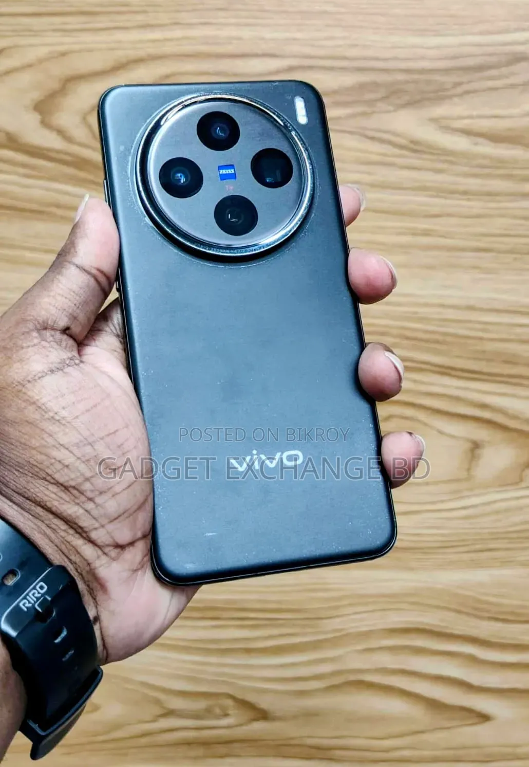 ভিভো এক্স২০০ ২৫৬ জিবি কালো