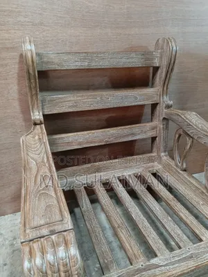 সোফা সেট বিক্রি হবে ৩+১+১