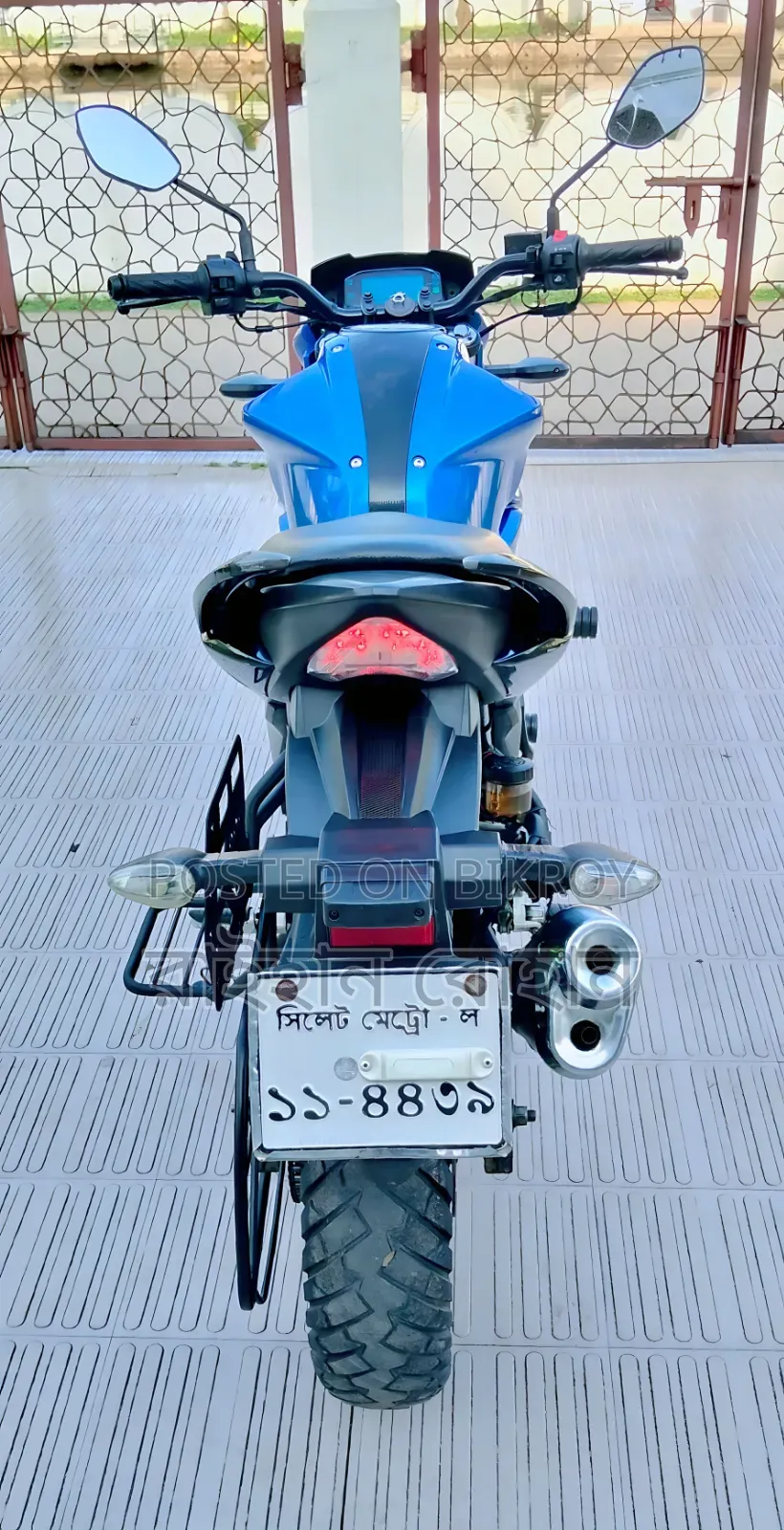 সুজুকি জিক্সার ২০২০ নীল