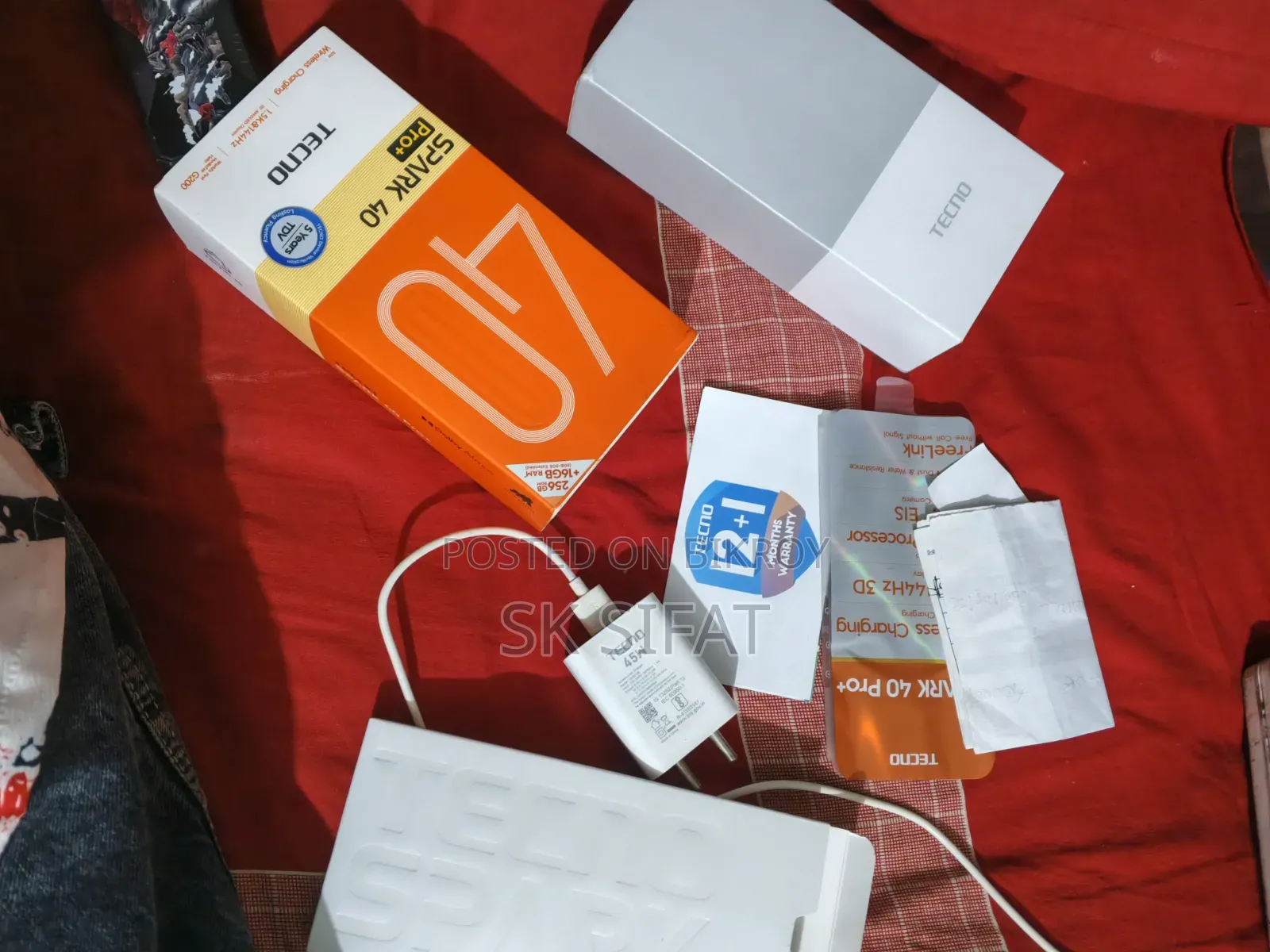 টেকনো স্পার্ক ৪০ প্রো+ ২৫৬ জিবি সাদা