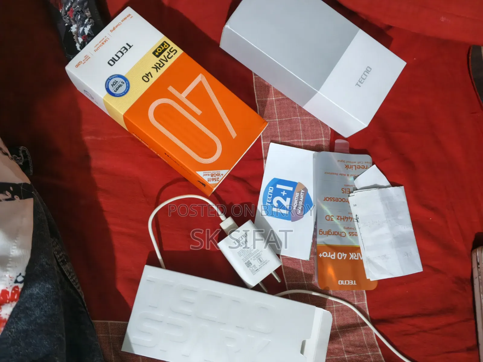 টেকনো স্পার্ক ৪০ প্রো+ ২৫৬ জিবি সাদা