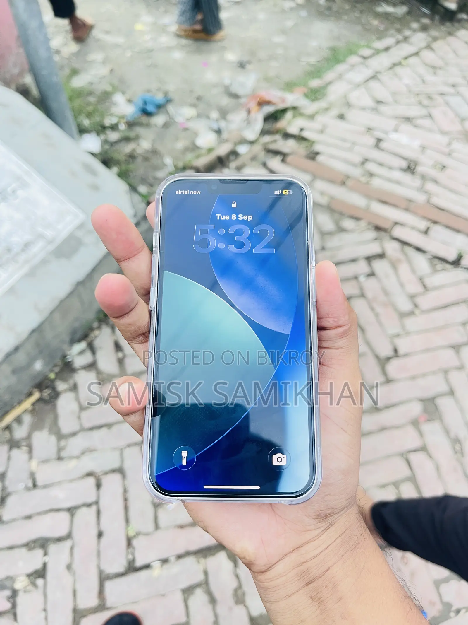 অ্যাপল আইফোন ১৩ ২৫৬ জিবি হোয়াইট