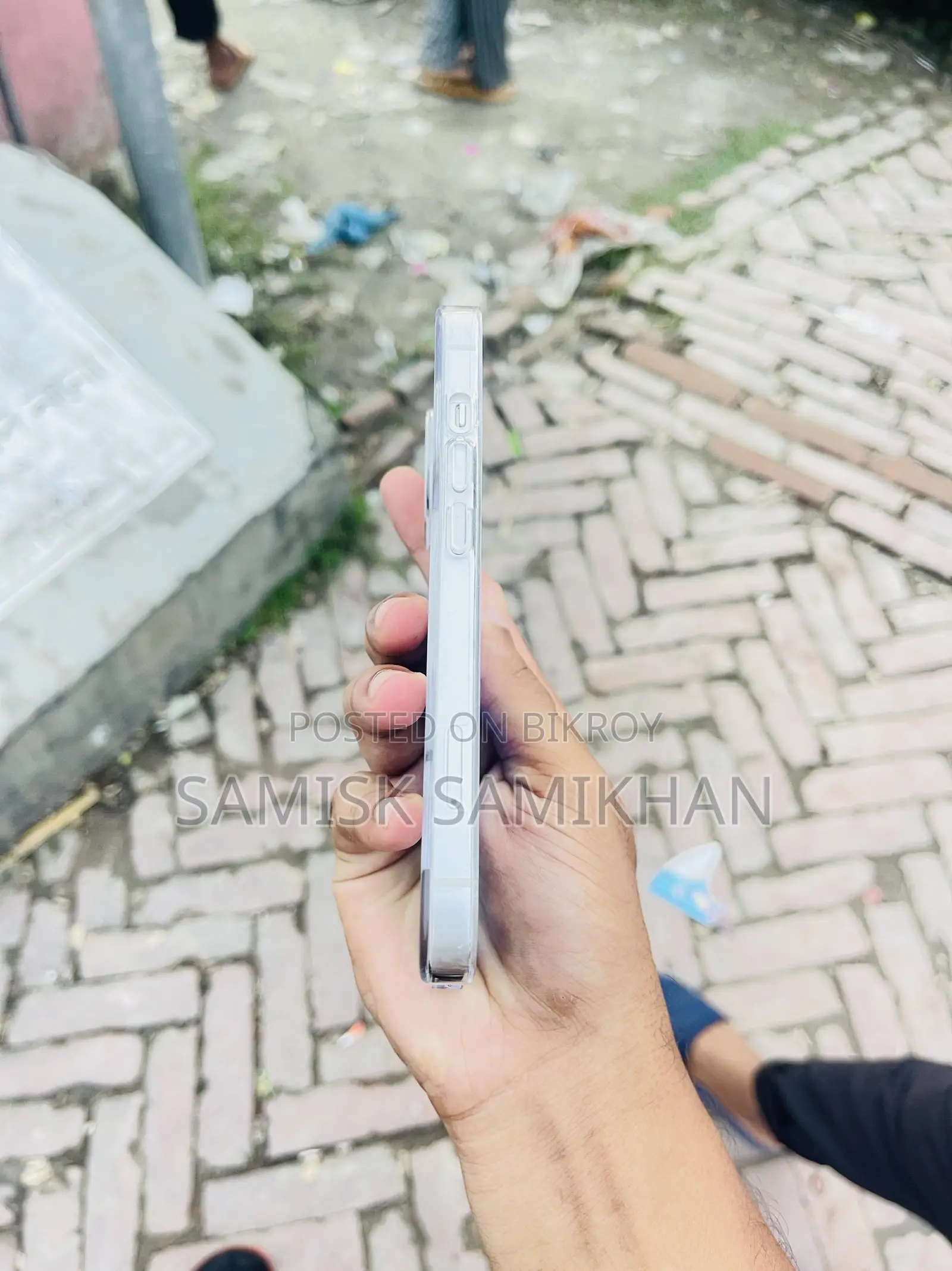 অ্যাপল আইফোন ১৩ ২৫৬ জিবি হোয়াইট