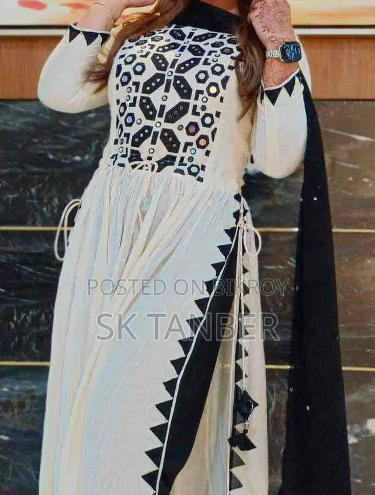 রেডিমেড নায়রা কাট থ্রি পিচ