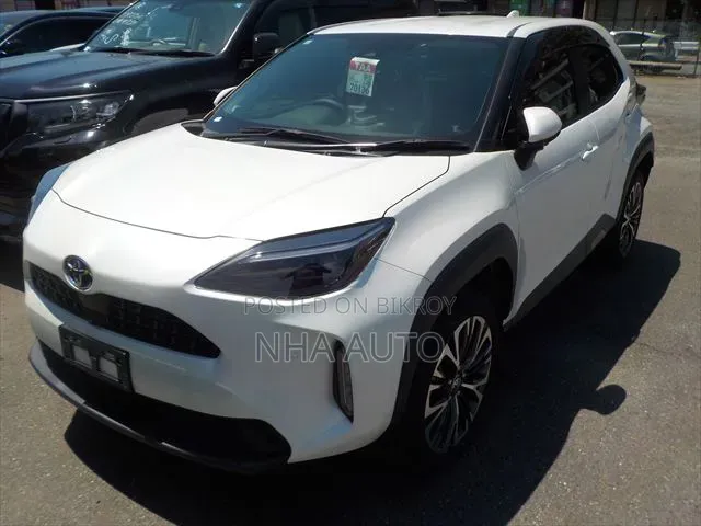 Toyota Yaris Cross 1.5 Hybrid AWD 2021 Pearl