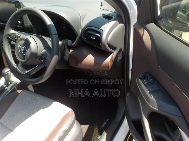Toyota Yaris Cross 1.5 Hybrid AWD 2021 Pearl