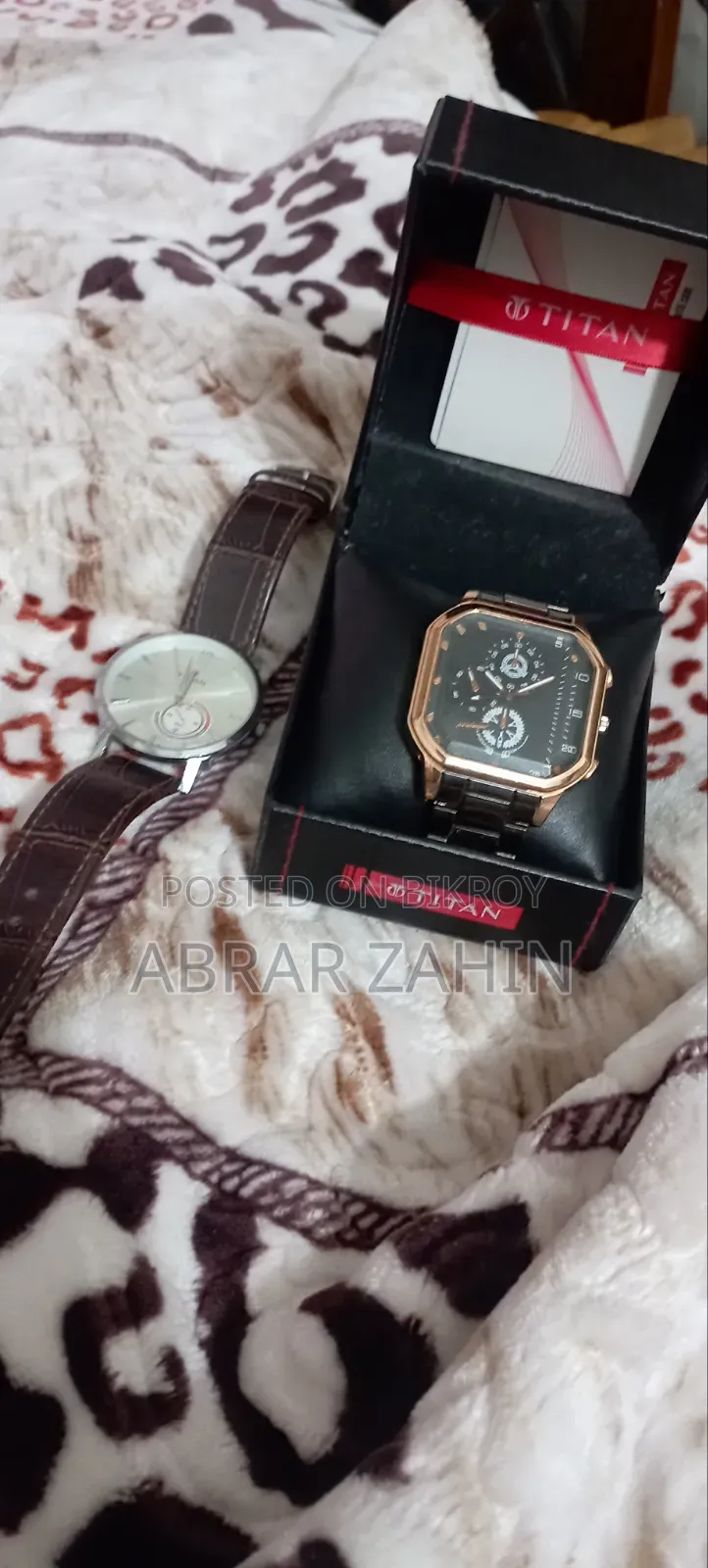 Battery needs to be changed and only the watch will be received without a box
