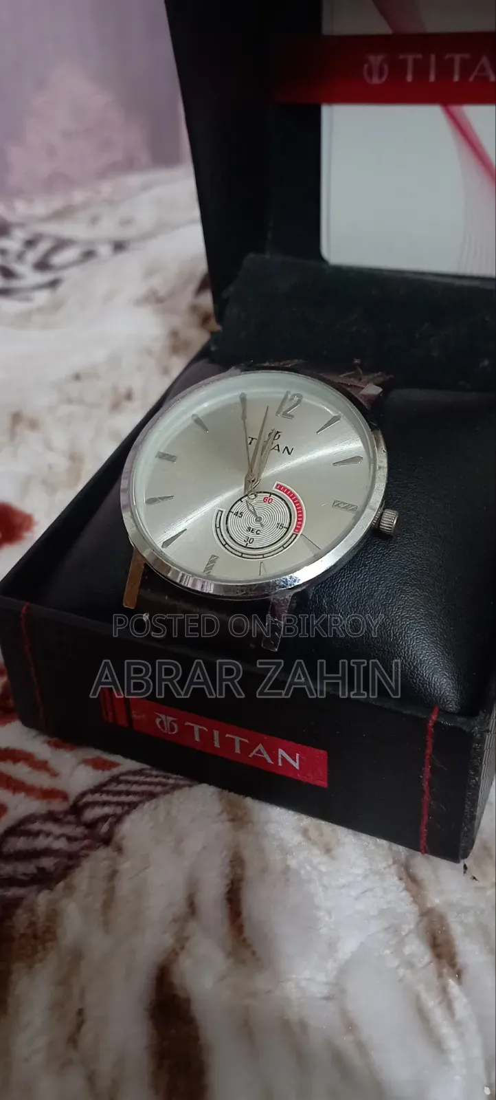 Battery needs to be changed and only the watch will be received without a box
