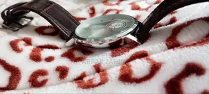 Battery needs to be changed and only the watch will be received without a box
