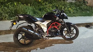 TVS Apache RTR 160 4V 2022 Black