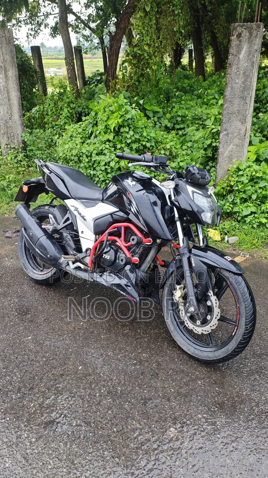 TVS Apache RTR 160 4V 2022 Black