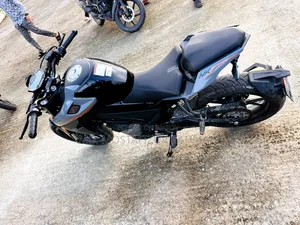 CFMoto 250NK 2025 Gray