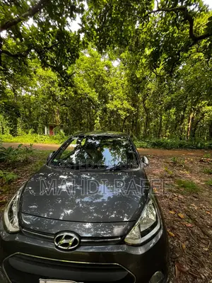 হুন্ডাই এক্সসেন্ট ২০১৭ ধূসর