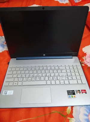 Laptop HP 15-Da2933nia 8gb Amd Ryzen 5 Hdd+ssd 512gb